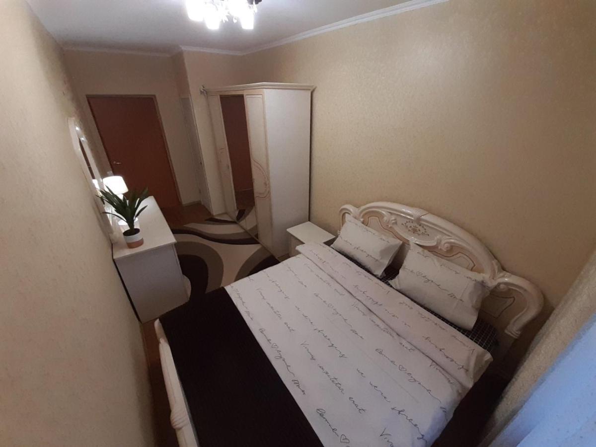 Apartament Двокімнатна Shepetovka Zewnętrze zdjęcie