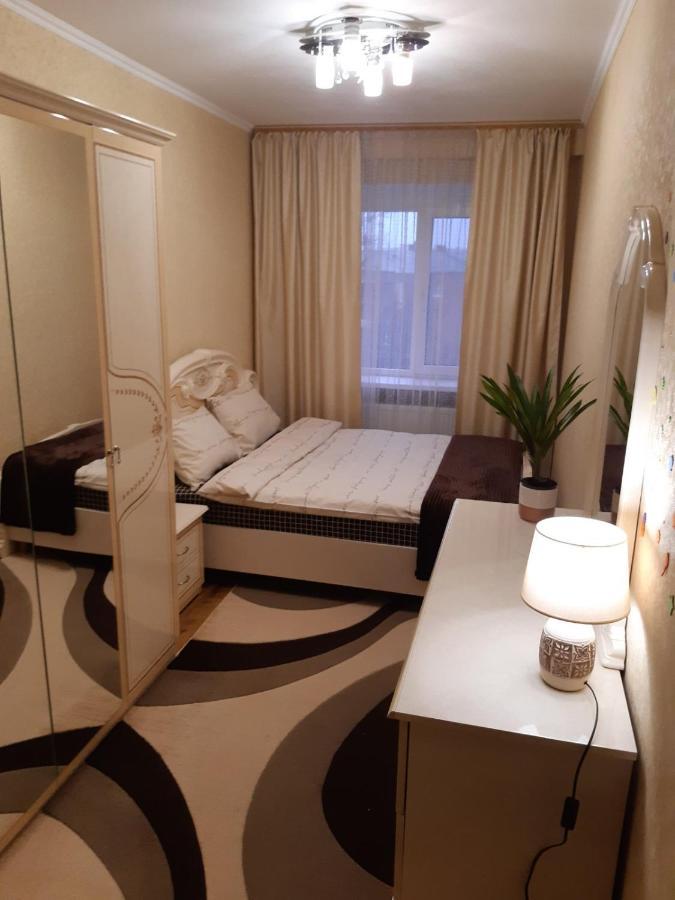 Apartament Двокімнатна Shepetovka Zewnętrze zdjęcie
